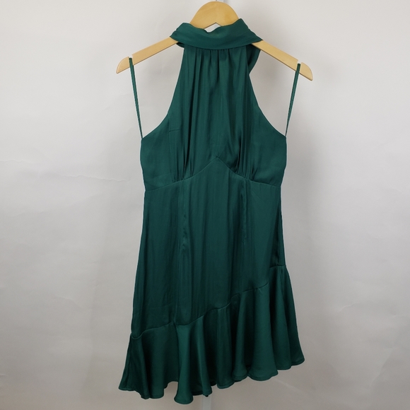 Hello Molly Looking Cute Satin mini dress size 6 - Picture 2 of 12